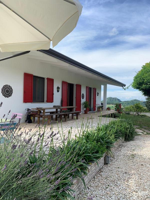 Holiday home with alpine panorama