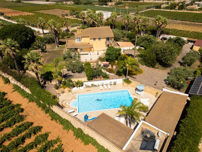 IL FILO DI PERLE Luxury Villas
