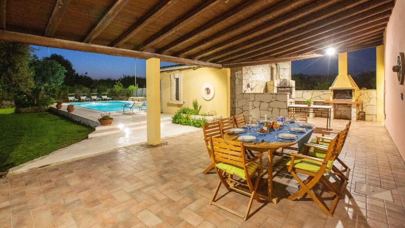 Il Giardino Dei Limoni 8, Emma Villas