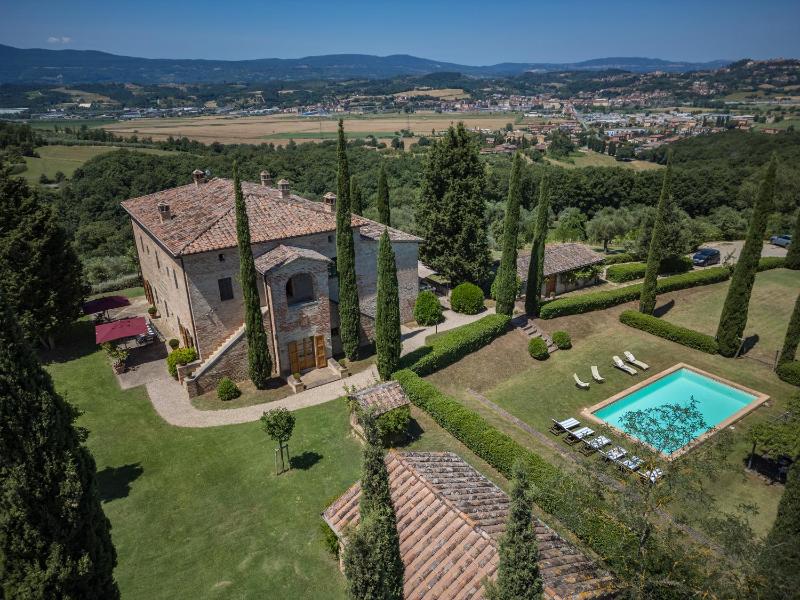 IL POGGIO ALLE TRESE 14, Emma Villas