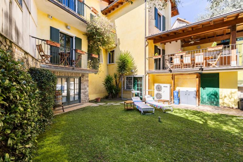 "Il Vicolo" Sunny Lake Garda Villa
