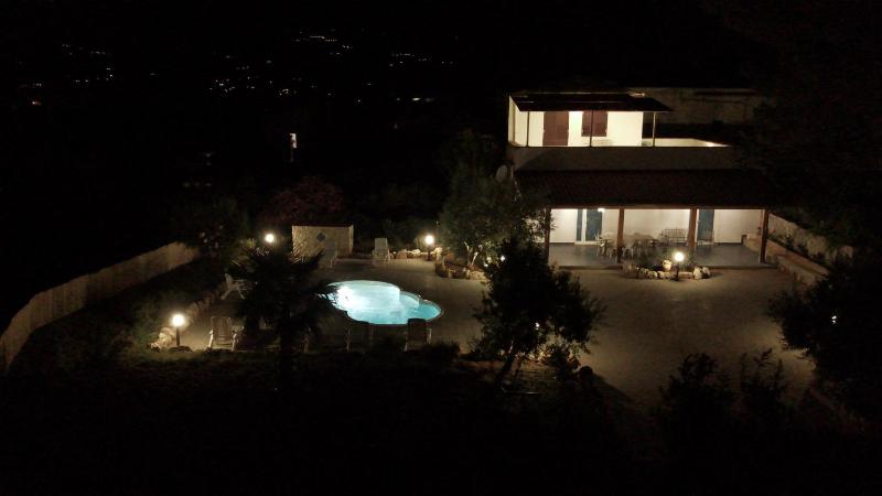 La Giara - Villa with Swimming Pool and Parking