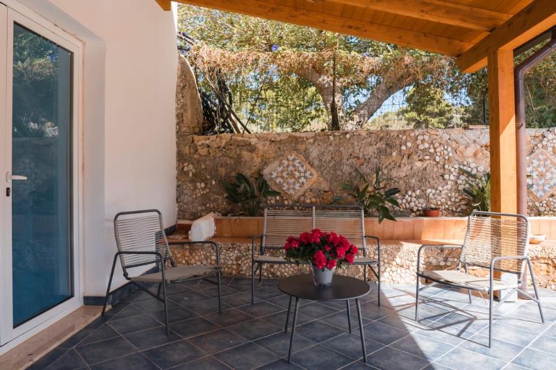 La Giara - Villa with Swimming Pool and Parking