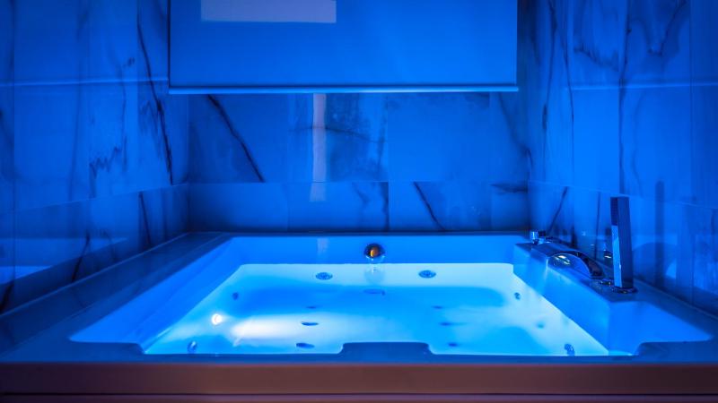 La Gigasuite - Design Villa at Sea with Spa & Pool