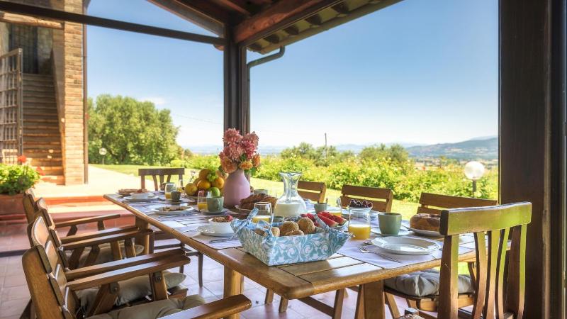 La Panoramica 8, Emma Villas