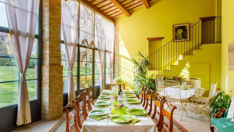 La Tana del Ghiro 18, Emma Villas