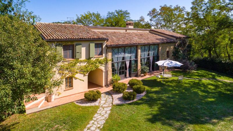 La Tana del Ghiro 18, Emma Villas