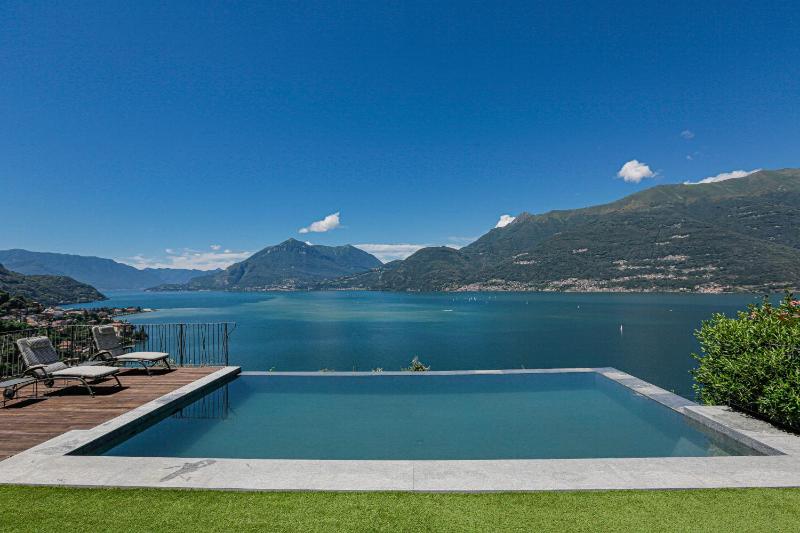 La Wally - 4 Bedroom Villa with Pool & Lake View