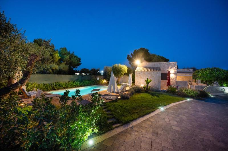 Leporano villa MADIA con piscina, Taranto