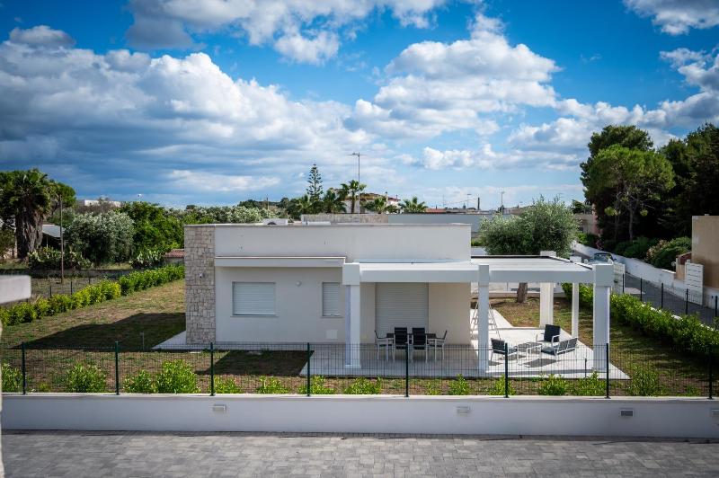 LikeHome Taranto - 2 ville indipendenti