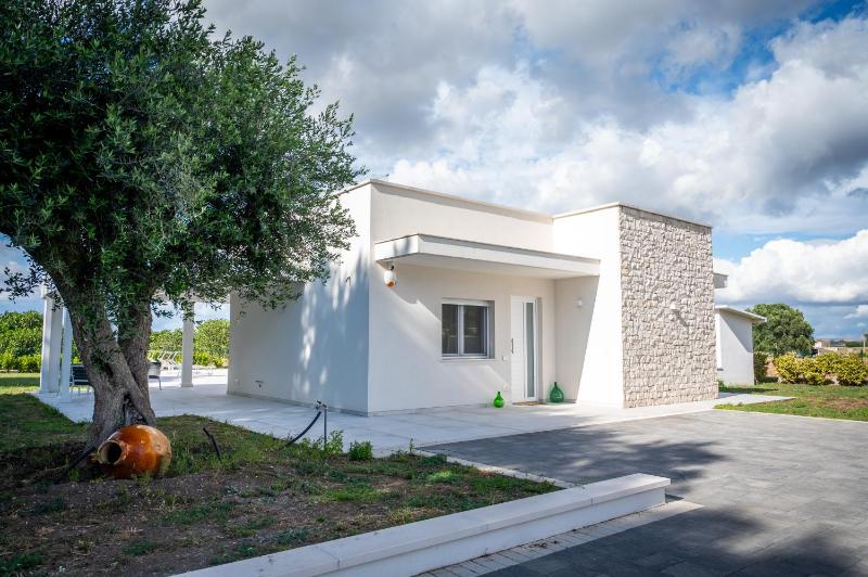 LikeHome Taranto - 2 ville indipendenti