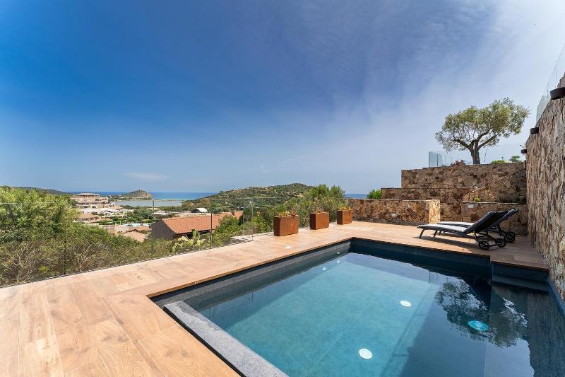 Lux Villa Palma, Chia