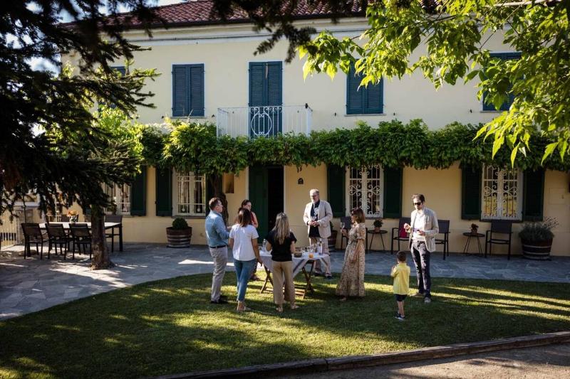Luxe Villa, All Ensuites & Private Vineyard Views