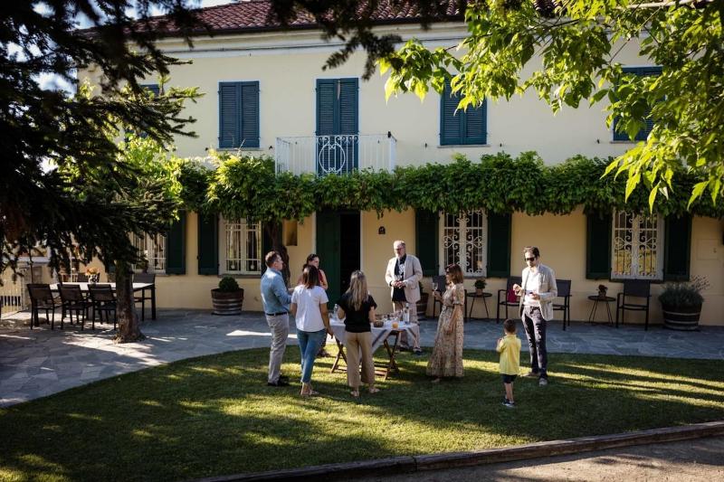 Luxe Villa, All Ensuites & Private Vineyard Views