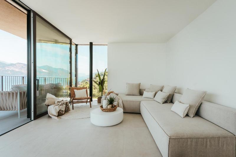 LUXE VISTA Lakeside Villa Brenzone