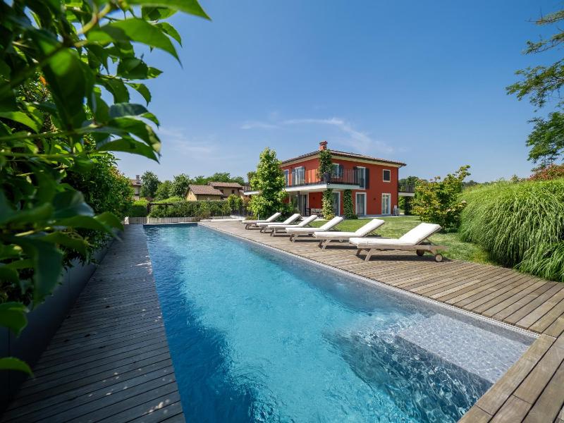 Luxury Golf Villa