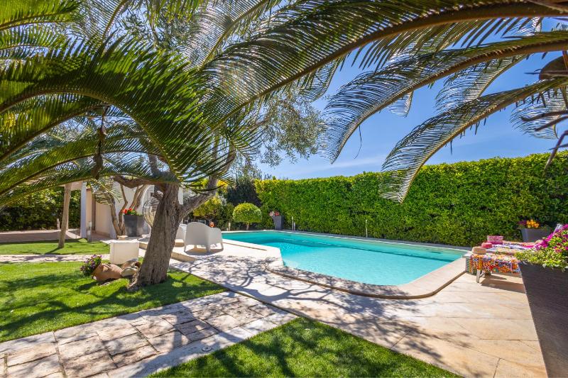 Luxury villa at Pozzallo at 390 meters about from the beach with private swimming pool