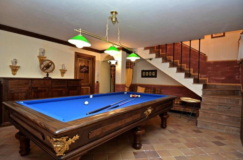 Luxury Villa with pool by Varental