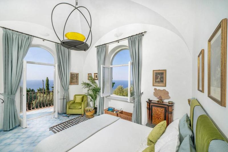 Luxury Villa Zaffiro - Pool, Garden and Sea View