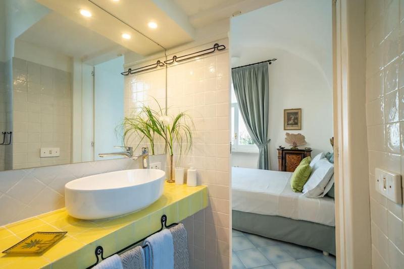Luxury Villa Zaffiro - Pool, Garden and Sea View