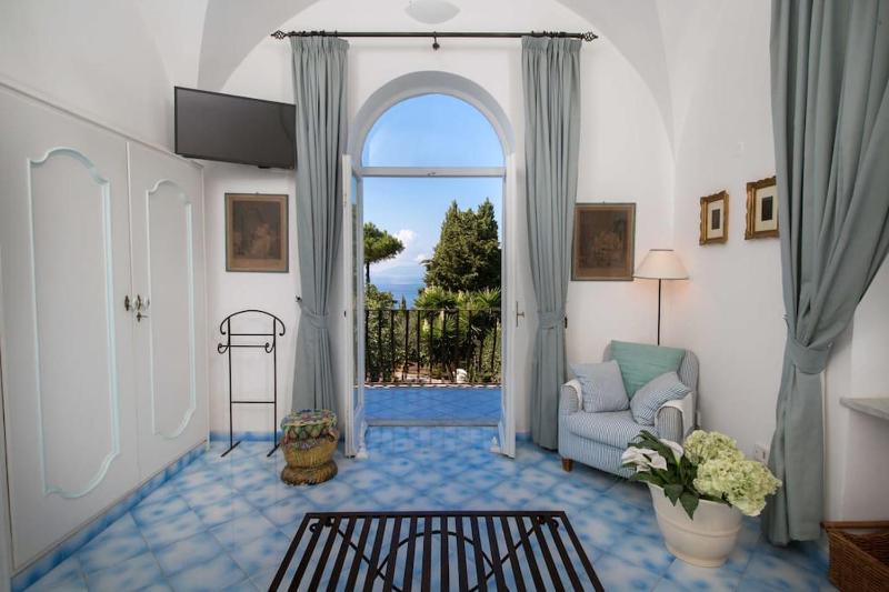 Luxury Villa Zaffiro - Pool, Garden and Sea View