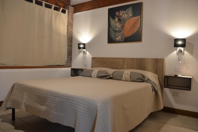 Marlù Luxury Rooms Pool and Garden