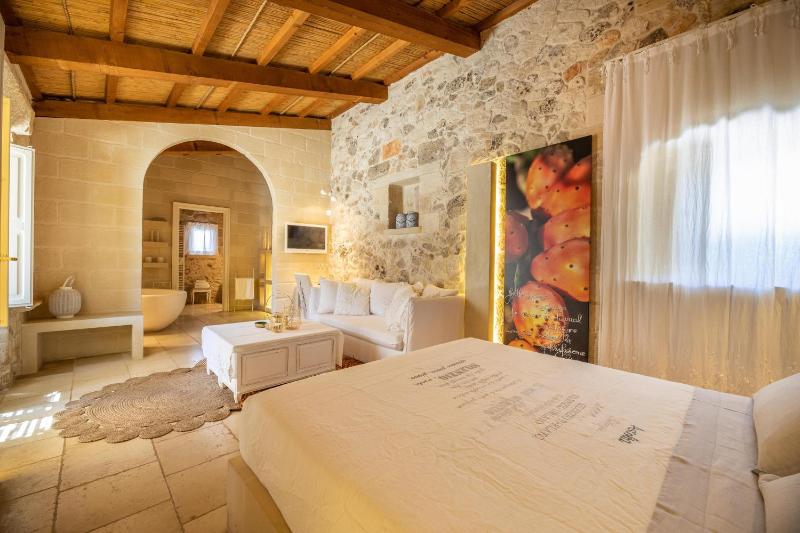 Masseria Blanca Lapis