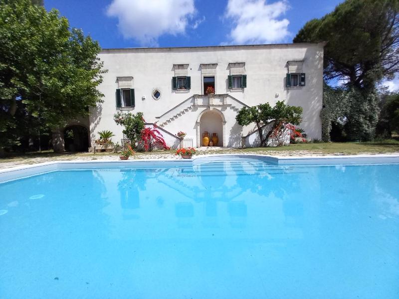 MASSERIA INCANTAMENTO Suite Bouganville