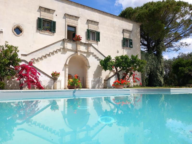 MASSERIA INCANTAMENTO Suite Bouganville