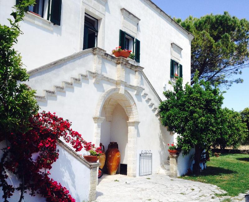 MASSERIA INCANTAMENTO Suite Bouganville