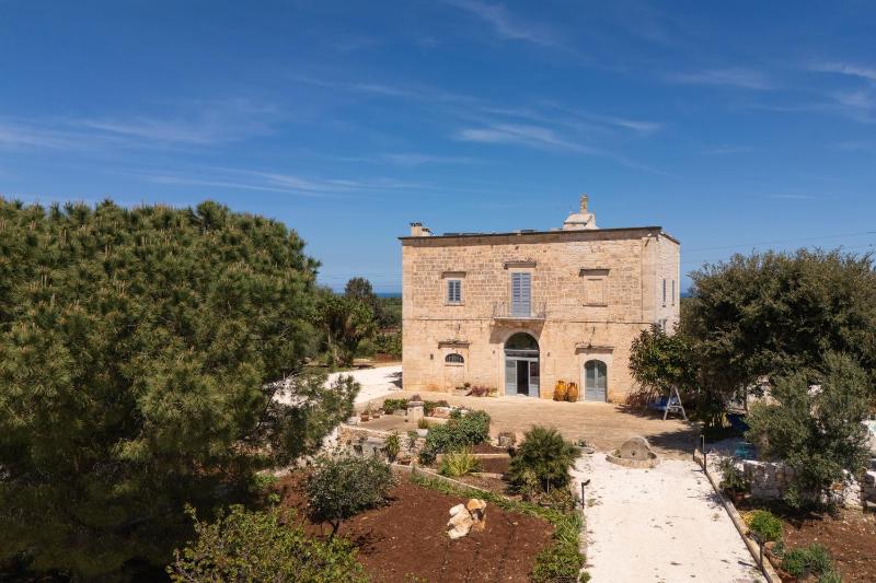Masseria Pezza La Spina con Piscina