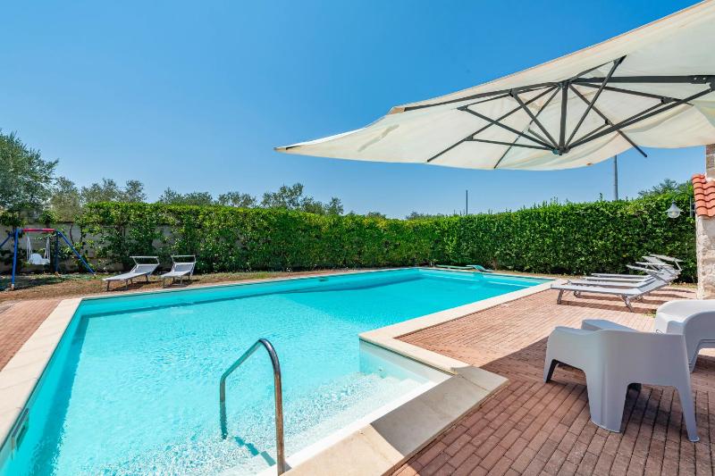 Masseria Pitorrè with private pool