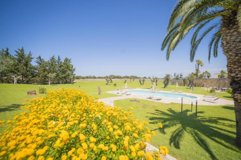Masseria Relais Saraceno With Pool - Happy Rentals