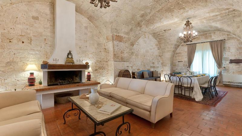 MASSERIA TARSIA INCURIA 8&4, Emma Villas