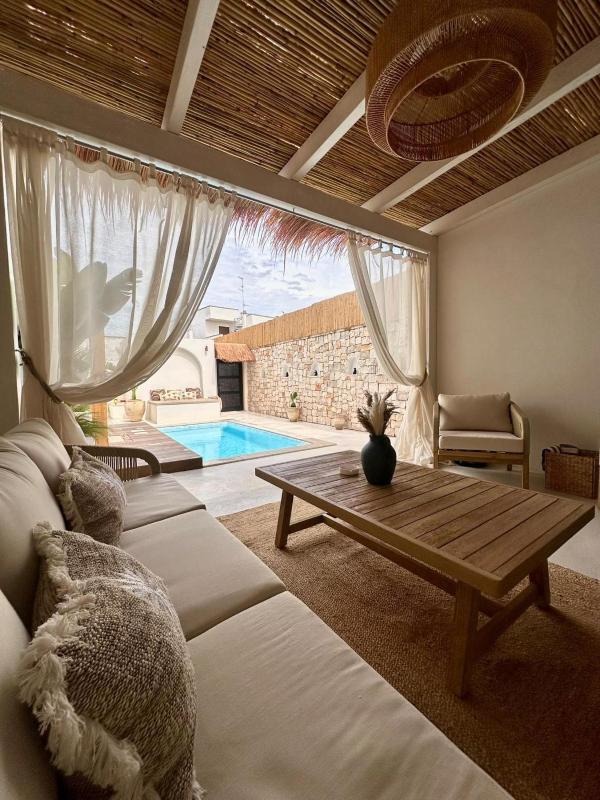 Midi Pool Villa & SPA