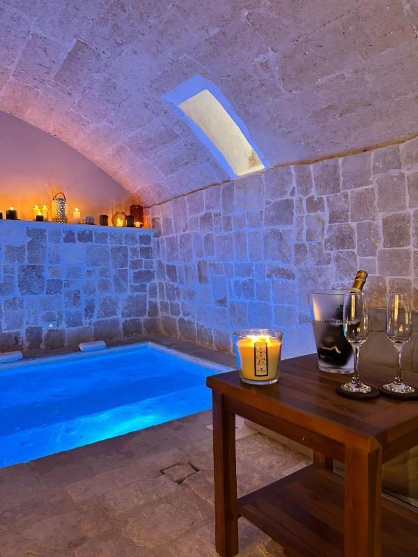 Midi Pool Villa & SPA