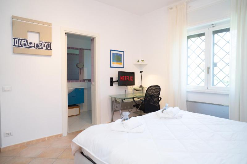 Moderna villa con piscina a due Passi dal Golf Club