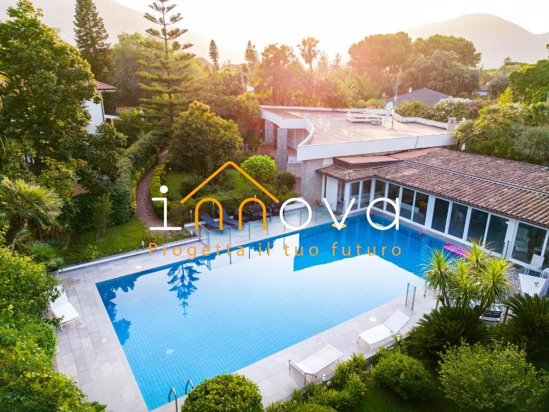 Mondello luxury villa con piscina