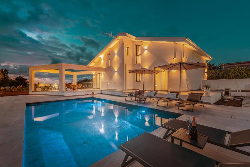 NAHIA Collection Villa
