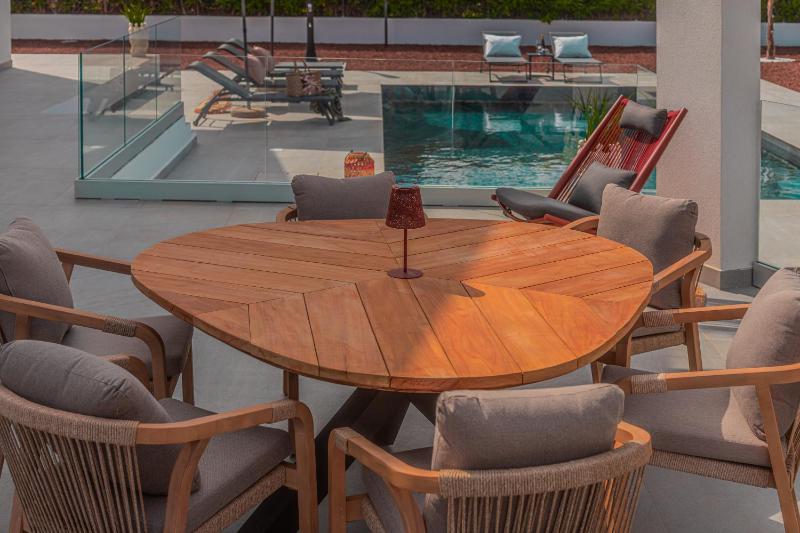 NAHIA Collection Villa