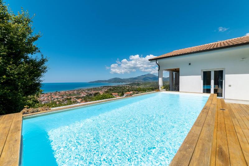 Naima Boutique Villa