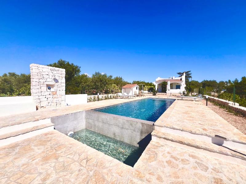 Ostuni BLOOM piscina acqua salata vista mare