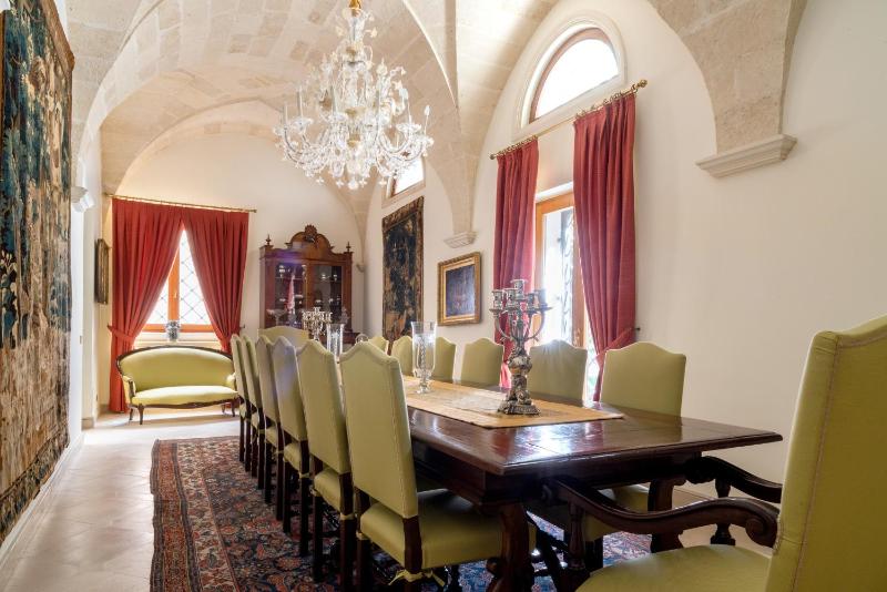 Palazzo P D'ajmo - Dimora Storica
