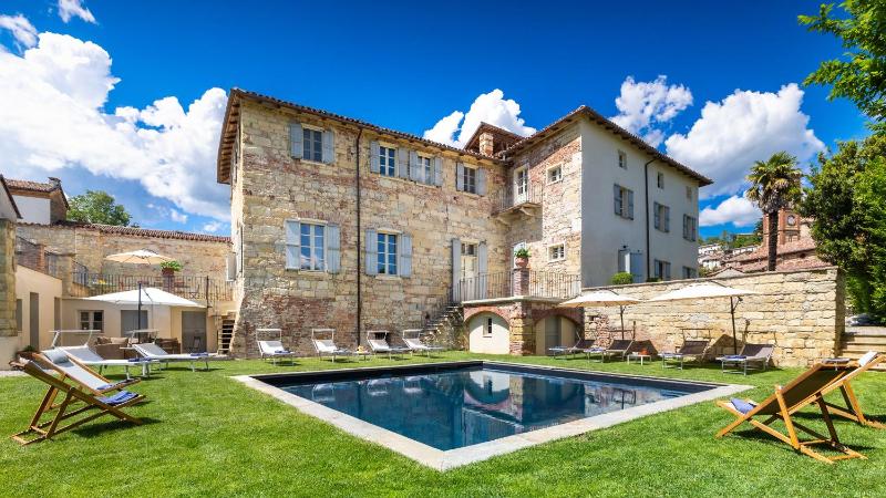 PALAZZO POZZO BONELLI 14, Emma Villas