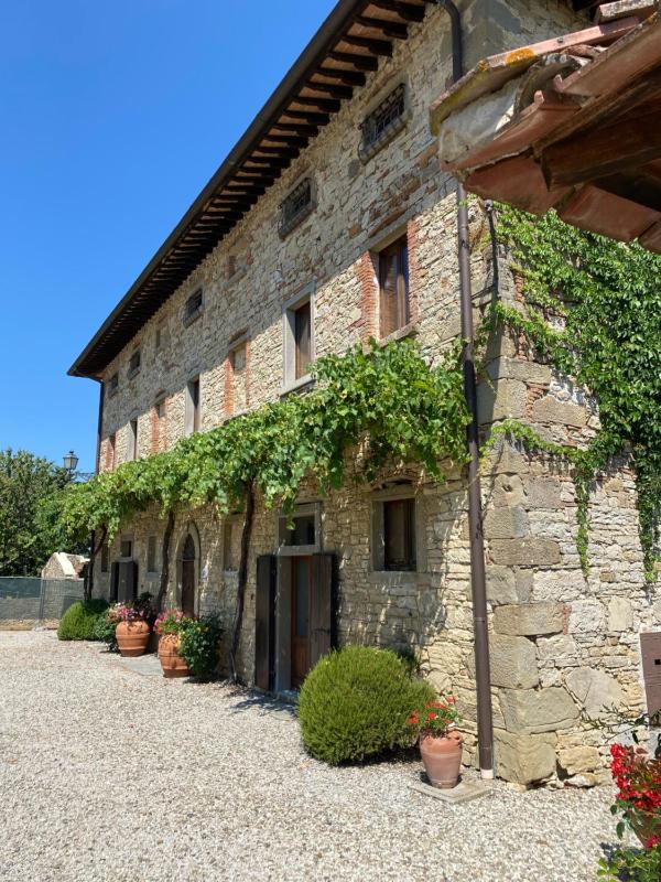 Palazzo Prugnoli, Monte Santa Maria Tiberina, 8 Bedroom villa with private pool & superb views