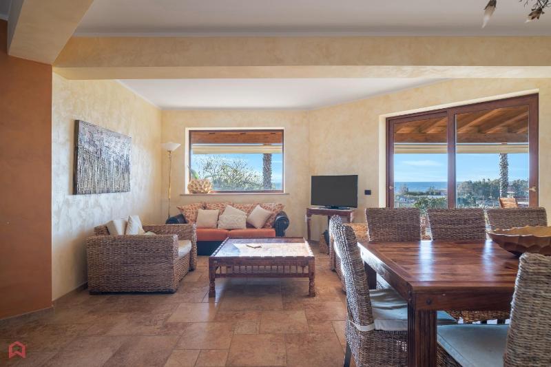 Panoramica Villa con Piscina sul Mare (Sanificata)