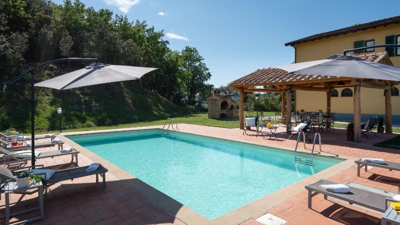 Podere Capanna - Il Tuo Rifugio di Relax nella Campagna Toscana