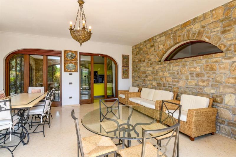 Private Luxury Villa with Pool
