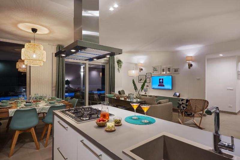 Sariva Villa CaseSicule - heated Pool, Beach at 50 m