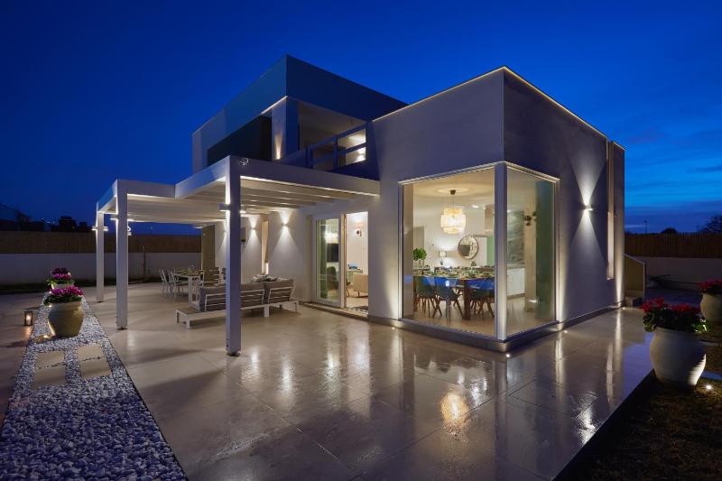 Sariva Villa CaseSicule - heated Pool, Beach at 50 m